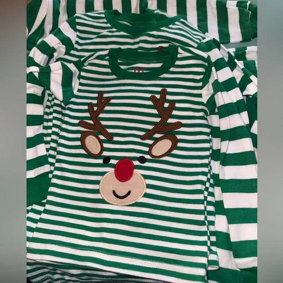 3 Unisex Reindeer Stripe Snug Fit Cotton Pajamas size 12/18m, 6 and 7 - Picture 3 of 7